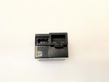 KORANDO III HNÍZDO PORT USB AUX 17R.