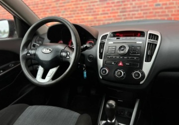 Kia Ceed I Hatchback 5d Facelifting 1.4 DOHC 109KM 2010 Kia Ceed Salon PL 2 wlasciciel czujniki Gwarancja w cenie Warszawa VLAA, zdjęcie 5