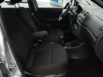 Skoda Fabia II Kombi Facelifting 1.2 TSI 85KM 2014 Skoda Fabia 1.2 TSI, Salon Polska, Klima, zdjęcie 8