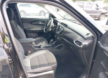 Chevrolet TrailBlazer II 2023 Chevrolet Trailblazer 2023, 1.3L, 4x4, LT, po gradobiciu 1.3 Benzyna 155KM, zdjęcie 9