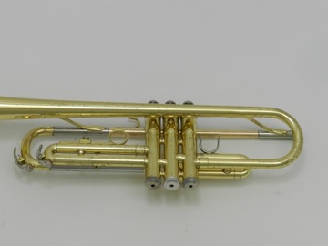 Труба Yamaha YTR-2320 Bb, сделано в Японии DR24-086