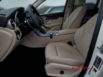 Mercedes GLC C253 2021 Mercedes-Benz GLC 2021, 4x4, 2.0L, od ubezpieczalni 2.0 Benzyna 255KM, zdjęcie 8