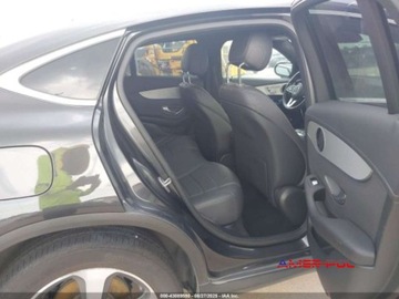 Mercedes GLC C254/X254 2023 Mercedes-Benz GLC 2023 r., 2,0L GLC 300 COUPE 4MATIC 2.0 Benzyna 255KM, zdjęcie 13