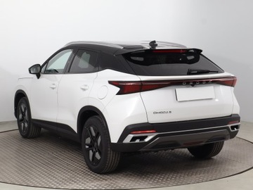 Omoda 5 1.6 T-GDI 147KM 2024 Omoda 5 1.6 T, Serwis ASO, Automat, VAT 23%, zdjęcie 3