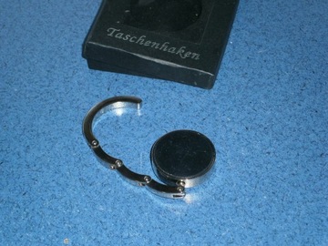 ЭЛЕГАНТНАЯ ПОРТАТИВНАЯ ВЕШАЛКА-ВЕШАЛКА-ДЕРЖАТЕЛЬ СУМКИ