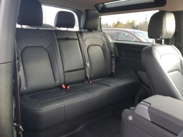 Land Rover Defender IV (L663) 2023 Land Rover Defender 2023r., 90 S, od ubezpieczalni 2.0 Benzyna 296KM, zdjęcie 9