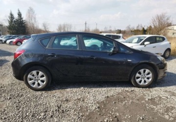 Opel Astra J GTC 1.4 100KM 2014 Opel Astra Opel Astra j 1.4 16v klima pds stan bdb gwarncja przebiegu 1.4, zdjęcie 7