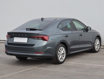 Skoda Octavia IV Liftback 2.0 TDI 115KM 2021 Skoda Octavia 2.0 TDI, Salon Polska, Serwis ASO, zdjęcie 4