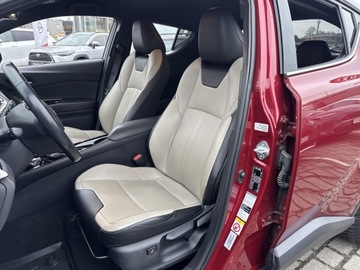 Toyota C-HR I Crossover 1.8 Hybrid 122KM 2018 Toyota C-HR 1.8 Hybrid Selection Toyota C-HR Hybri, zdjęcie 21