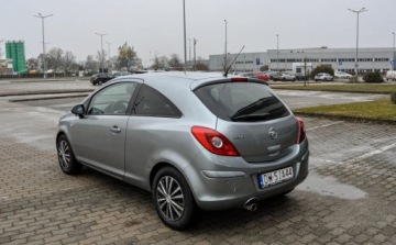 Opel Corsa D Hatchback 1.4 Twinport ECOTEC 100KM 2011 Opel Corsa 1,4 LPG Lift 2011 r. 1.4 BenzynaLPG 100KM, zdjęcie 2