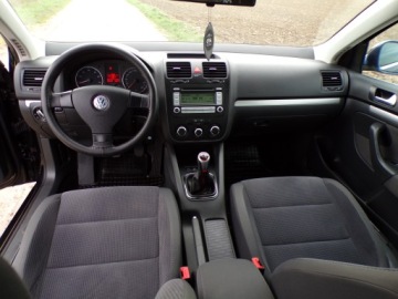 Volkswagen Jetta V 1.6 FSI 115KM 2006 VOLKSWAGEN JETTA 1.6 BENZ ZAMIANA Z NIEMIEC, zdjęcie 22