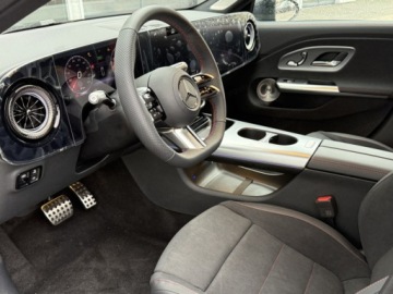 Mercedes CLA C118/X118 2026 MERCEDES-BENZ CLA 200 AMG Line Sedan 1.5 (163KM) 2026, zdjęcie 5