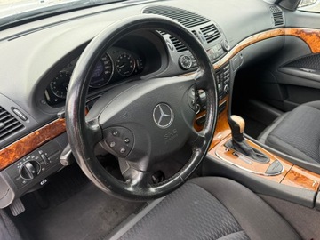 Mercedes Klasa E W211 Sedan W211 2.6 V6 (240) 177KM 2002 MERCEDES E-KLASA 2002 TYLKO 189000 tys km 1 Własciciel Zarejestrowany!, zdjęcie 31