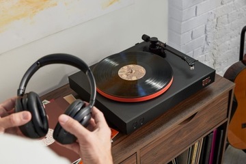 JBL SPINNER BT ЧЕРНО-ОРАНЖЕВЫЙ С BLUETOOTH, ВЫДАЮЩИЙСЯ, СТИЛЬНЫЙ И СОВРЕМЕННЫЙ