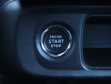 Citroen C3 III Hatchback Facelifting 1.2 PureTech 110KM 2023 Citroen C3 1.2 PureTech, Salon Polska, Serwis ASO, zdjęcie 16