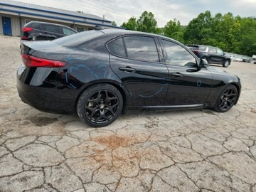 Alfa Romeo Giulia II Sedan Facelifting 2.0 Turbo 280KM 2021 Alfa Romeo Giulia Sport 2021 2.0l 2.0 Benzyna 280KM, zdjęcie 3
