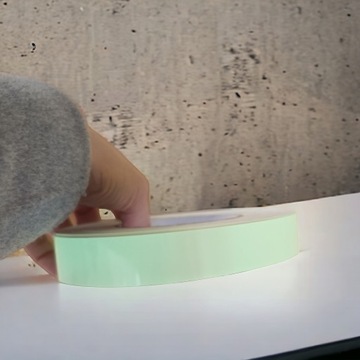 ЛЕСТНИЦА ФЛУОРЕСЦЕНТНАЯ СВЕТООТРАЖАЮЩАЯ ЛЕСТНИЦА светящаяся 25мм/5м