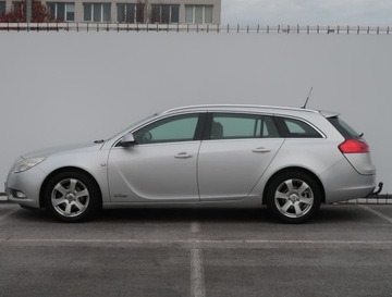 Opel Insignia I Sports Tourer 1.8 Twinport ECOTEC 140KM 2010 Opel Insignia 1.8, GAZ, Klima, Klimatronic, zdjęcie 2