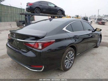Lexus ES VII (XV70) 2022 Lexus ES 2022 Lexus ES ES 300h FWD 2.5 Benzyna 176KM, zdjęcie 3