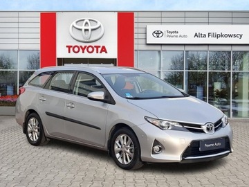 Toyota Auris II Touring Sports Valvematic 130 132KM 2013 Toyota Auris Toyota Auris 1.6, 1.6 Benzyna 132KM, zdjęcie 3