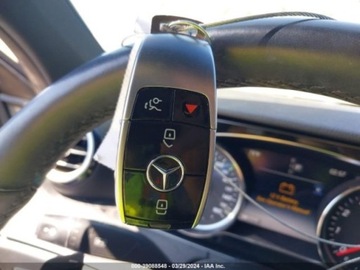 Mercedes Klasa E W213 2019 Mercedes-Benz Klasa E 2019 Mercedes-Benz E-Class E 300 RWD Sedan 2.0 241KM, zdjęcie 11