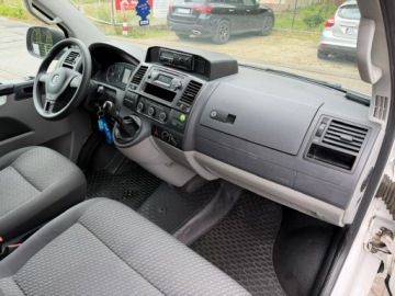Volkswagen Caravelle T5 Caravelle Facelifting długi rozstaw osi 2.0 TDI 84KM 2014 Volkswagen Transporter 2.0 TDI 9-Osobowy, zdjęcie 14