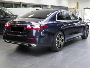 Mercedes Klasa E W214 Sedan 2.0 220d 197KM 2025 E Klasa 220 d 4-Matic Avantgarde 2.0 (197KM) 2025, zdjęcie 2