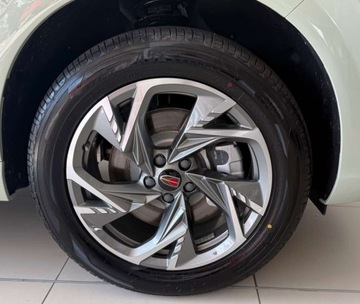 Hongqi HS3 1.5T 169KM 2025 Hongqi HS3 1.5T FWD 156KM Leasing od 101 1.5 Benzyna 169KM, zdjęcie 5