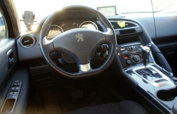 Peugeot 3008 II Crossover 1.6 BlueHDi 120KM 2016 Peugeot 3008 BlueHDi 120 EAT6 Stop &amp; Start, zdjęcie 10