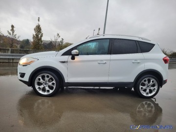 Ford Kuga I 2009 Ford Kuga 2.0TDCi Titanium 4x4 Bezwypadkowy 2.0 Diesel 136KM, zdjęcie 3