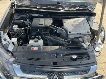 Mitsubishi Outlander III SUV PHEV Facelifting 2020 2.4 PHEV 224KM 2020 Mitsubishi Outlander AWD PHEV Automat Kamera, zdjęcie 12