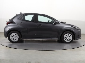 Toyota Yaris IV Hatchback 1.5 Dynamic Force 125KM 2024 Toyota Yaris 1.5 VVT-i, Salon Polska, Serwis ASO, zdjęcie 5