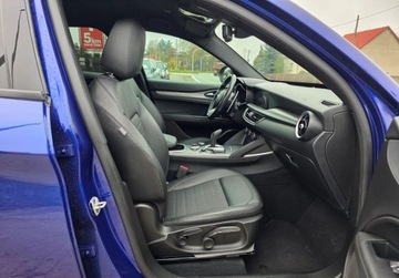 Alfa Romeo Stelvio SUV Facelifting 2.2 Turbo 190KM 2022 Alfa Romeo Stelvio 2.2Dieselful wersjajak nowazobacz 2.1 Diesel 190KM, zdjęcie 12