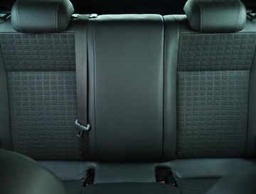 Opel Astra J Hatchback 5d 1.4 Turbo ECOTEC 140KM 2012 Opel Astra 1.4 T, GAZ, VAT 23%, Klima, zdjęcie 9