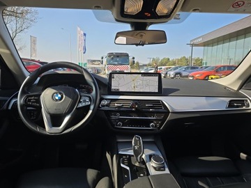BMW Seria 5 G30-G31 Touring Facelifting 2.0 520d 190KM 2022 520d mHEV aut, zdjęcie 11