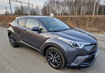Toyota C-HR I Crossover 1.8 Hybrid 122KM 2017 Toyota C-HR 1,8 Hybrid Prestige Skora Kamera Navi 1.8 Hybryda 122KM, zdjęcie 12