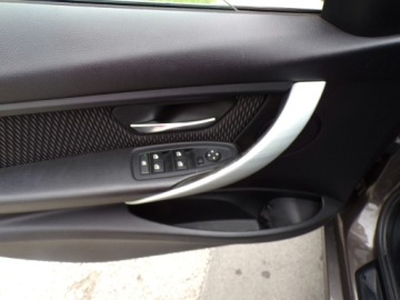 BMW Seria 3 F30-F31-F34 Touring 2.0 318d 143KM 2014 BMW 3 F30/F31 4X4 ZAMIANA X-DRIVE, zdjęcie 13