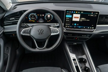 Volkswagen Passat B8 Variant Facelifting 1.5 TSI EVO 150KM 2025 Volkswagen Passat Business Plus 1.5 TSI mHEV 150, zdjęcie 17