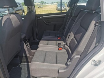 Volkswagen Touran II 1.6 TDI 105KM 2014 Volkswagen Touran 1.6 105 Km Klimatronik, zdjęcie 8
