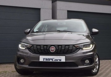 Fiat Tipo II Sedan 1.6 MultiJet 120KM 2017 Fiat Tipo Kamera cofania _ LED _ Alu felgi _ Podgrzewane fotele 1.6 Diesel, zdjęcie 13