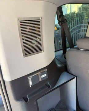 Citroen Spacetourer Van M 2.0 BlueHDI 177KM 2021 Citroen SpaceTourer Citroen SpaceTourer M 2.0 BlueHDi 180 EAT8 Shine 2.0, zdjęcie 19