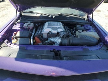 Dodge Challenger III 2016 Dodge Challenger Srt hellcat 6.2 Benzyna 707KM, zdjęcie 10