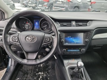 Toyota Avensis III Wagon Facelifting 2015 2.0 D-4D 143KM 2018 Toyota Avensis 2.0 D-4D Premium Kombi. DW7Y386, zdjęcie 9