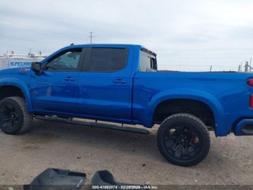 Chevrolet Silverado II 2023 Chevrolet Silverado 2023r., 1500 RST, od ubezpieczalni 5.3 Benzyna 355KM, zdjęcie 3