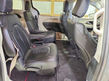 Chrysler Pacifica II 2020 Chrysler Pacifica Touring L 2020 3.6 Benzyna 287KM, zdjęcie 10