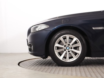 BMW Seria 5 F10-F11 Limuzyna 520d 184KM 2014 BMW 5 520d, 181 KM, Automat, Navi, Xenon, zdjęcie 14