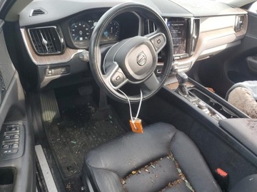 Volvo XC60 II 2021 Volvo XC 60 T5 Momentum 2021 2.0 Benzyna 250KM, zdjęcie 8