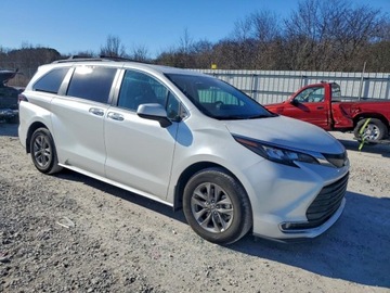 Toyota Sienna III 2024 Toyota Sienna XLE 2024 2.5 Hybryda 245KM, zdjęcie 4