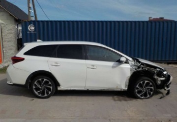 Toyota Auris II 2018 Toyota Auris Okazja 1.8 Hybryda 122KM, zdjęcie 11