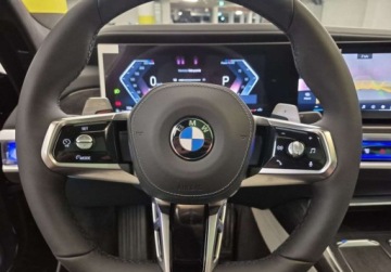 BMW Seria 7 G70 Sedan 3.0 40d 299KM 2026 BMW Seria 7 d xDrive 299 KM M-Sport gwarancja przedluzona 3.0 Diesel, zdjęcie 15